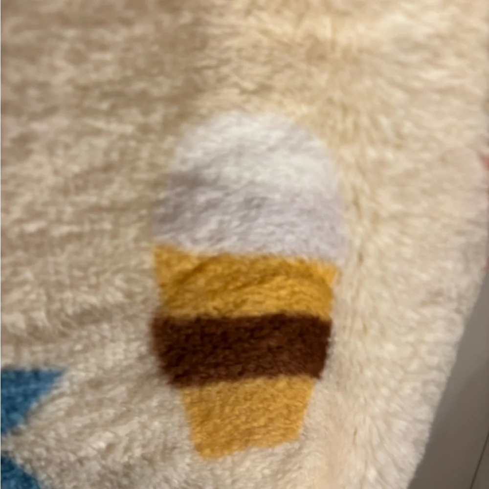 NWT Gilmore Girls Harvest festival faux rabbit fur Blanket- 50”x 70”